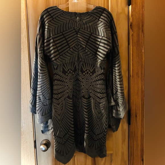 🆕Jen’s Pirate Booty x FP ‘Narcissus’ Gray Bell Sleeve Dress - Picture 7 of 12